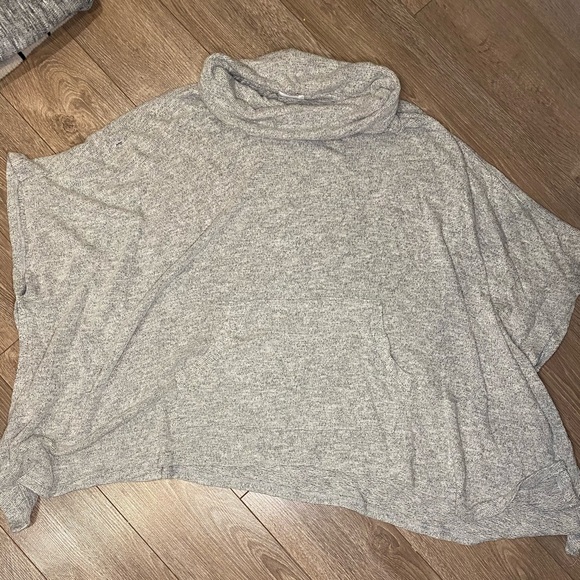 Poncho shirt - Picture 1 of 1